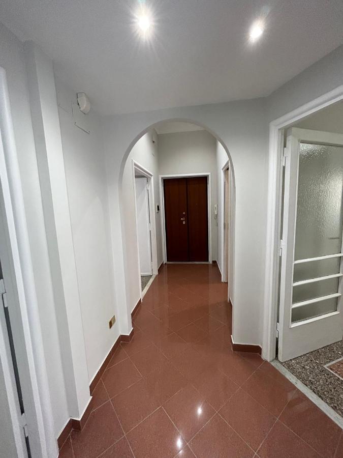 Piazza Vescovio Apartment Рим Екстериор снимка